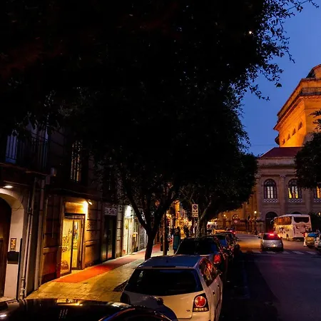 Residenze Chamur Via Volturno Apartamento Palermo